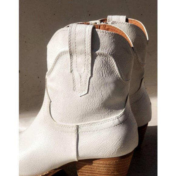 NEW Distressed Pointy Toe Stack Block Heel Western Ankle Booties Boots Off White - Picture 7 of 14